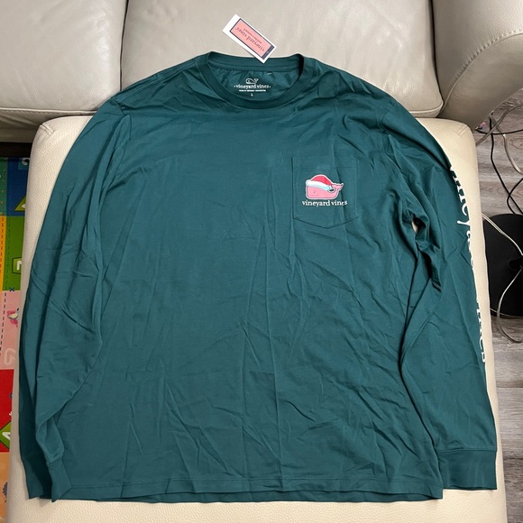 NWT - Vineyard Vines Adult Christmas Santa Long Sleeve Tee - Men L/Women XL - Picture 4 of 9
